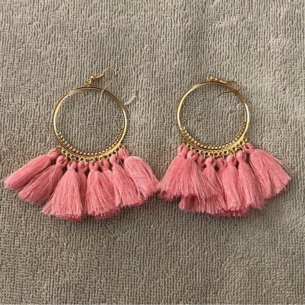 Pierced Dangle Tassel Earrings 3.5”L Gold Hoops Pink Tassels Boho Coquette New